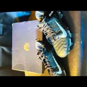 Mike Air Force 1 cleats non metal